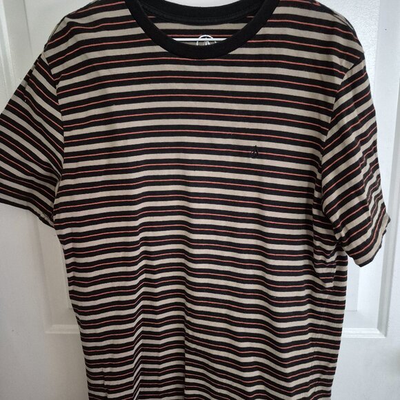 Men's Volcom T-Shirt; Short Sleeve; Pure Cotton; Classic Stripe Design; Large - Picture 1 of 3